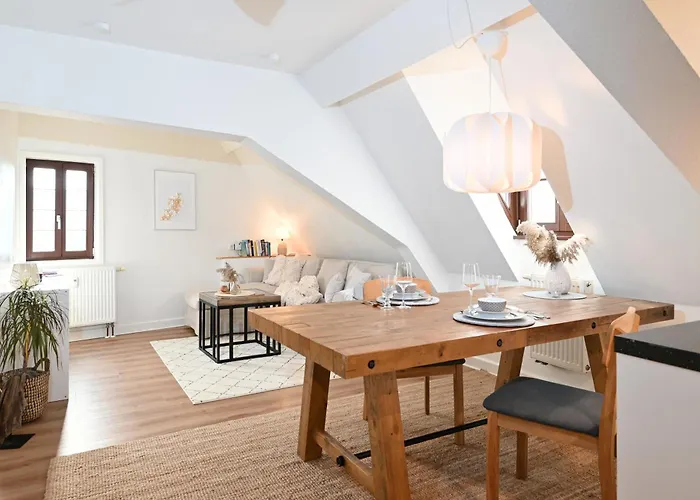 Storchennest - Scandi Style - In Der Historischen Hinterburg - Mit Aufzug, Parkplatz & Garten - Nahe Fulda Und Bad Hersfeld Schlitz